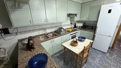 Piso en Almansa photo 3