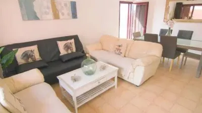 Chalet en venta en Calle Sabina, La Oliva de 355.000 €