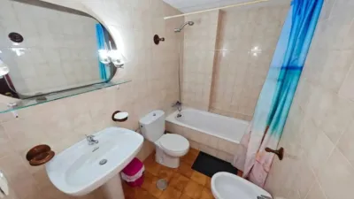 Apartment on Carrer Pintor Sorolla photo 16