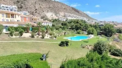Townhouse in Golf Bahía Urbanization photo 4