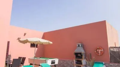 Chalet en venta en Calle Sabina, La Oliva de 355.000 €