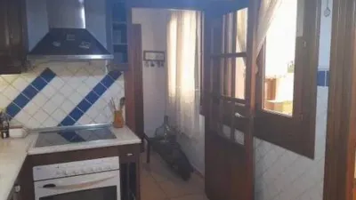 Apartment on Calle Juan José Moreno Mira photo 9