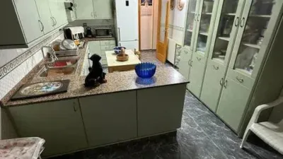 Piso en Almansa photo 6