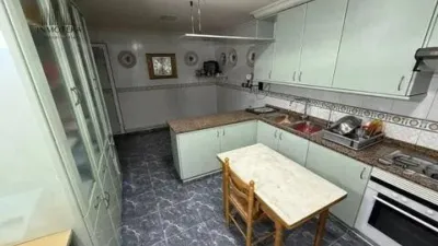 Piso en Almansa photo 2