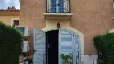Townhouse in Golf Bahía Urbanization photo 3