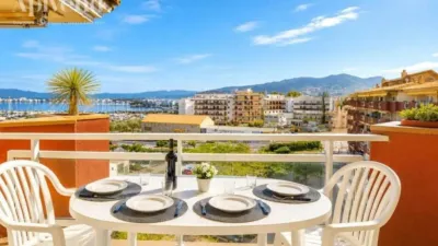 Apartment in Port Esportiu-Canyelles-Puig Rom photo 2