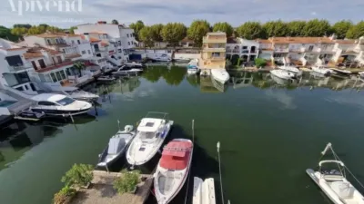 Apartment in Empuriabrava photo 17