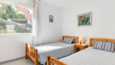 Apartment in Port Esportiu-Canyelles-Puig Rom photo 16
