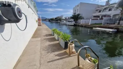 Apartment in Empuriabrava photo 31