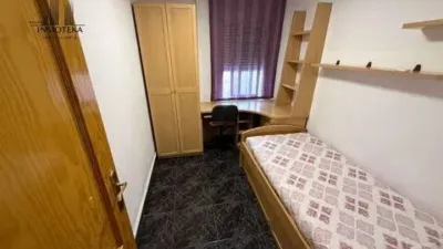 Piso en alquiler en Vereda-Santa Teresa-Pedro Lamata-San Pedro Mortero, Vereda-Santa Teresa-Pedro Lamata-San Pedro Mortero (Albacete Capital) de 1.100 €<span>/mes</span>