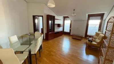 Top-floor apartment on Núñez de Arce Street photo 2