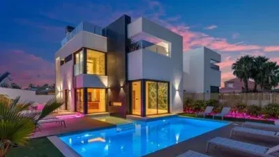 Casa – Torrevieja, Urbanización La Torreta - Más