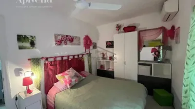 Apartment in Port Esportiu-Canyelles-Puig Rom photo 4