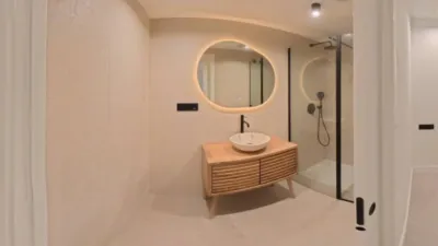 Apartment on Calle del Arquitecto Morell photo 55
