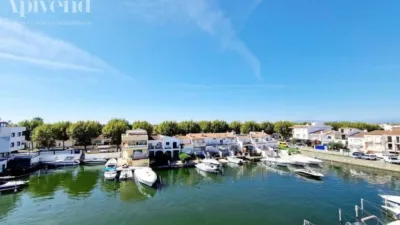 Apartment in Empuriabrava photo 41