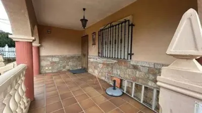 Chalet in Perales del Puerto photo 3