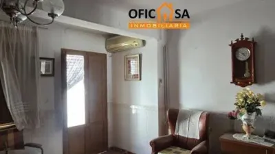Chalet in Villanueva de La Reina photo 3