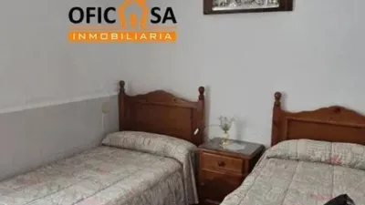Chalet in Villanueva de La Reina photo 21