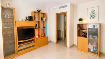 Terraced house on Calle Alcalde Fulgencio Perez Artero, 16 photo 6