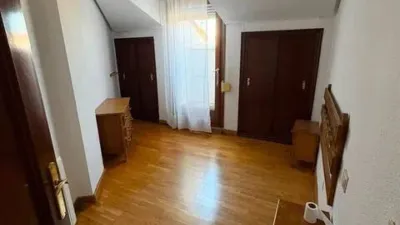 Top-floor apartment on Núñez de Arce Street photo 6