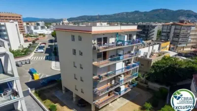 Apartment on Carrer de la Roca Llarga photo 4