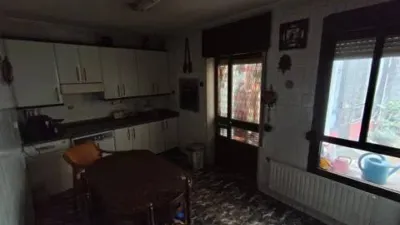 Apartment on Enrique Jardón Celaya Street photo 21