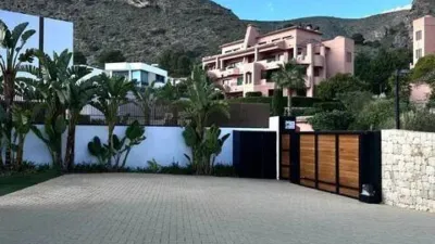 Chalet in Golf Bahía Urbanization photo 34