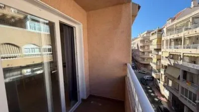 Flat on Arquitecto Larramendi Street photo 17