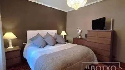 Apartment in Iralabarri photo 2