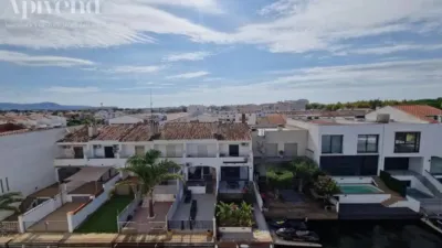 Apartment in Empuriabrava photo 2