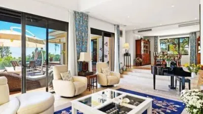 Chalet on Calle Cantabria photo 9