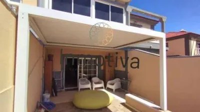 Terraced house on Calle Lirio photo 3