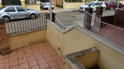 Chalet in Villanueva de La Reina photo 9