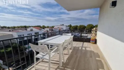 Apartment in Empuriabrava photo 3
