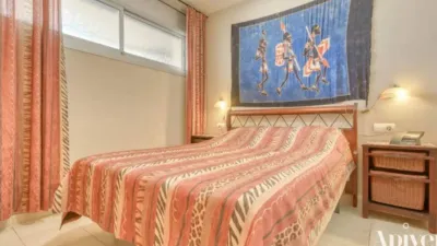 Apartment on Carrer de Joanot Martorell photo 16