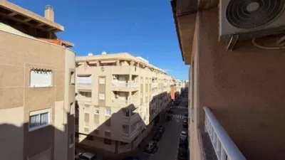 Flat on Arquitecto Larramendi Street photo 16