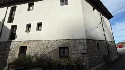 Casa – Salas, Samartín - Más