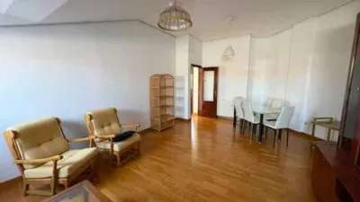 Top-floor apartment on Núñez de Arce Street photo 3