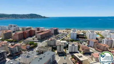 Apartment on Carrer de la Roca Llarga photo 3