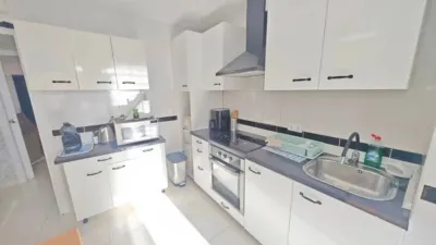 Apartment on Carrer Portalet photo 13