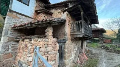 Rustic house in Bárzana de Quirós photo 11