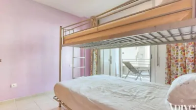 Apartment on Carrer de Joanot Martorell photo 20