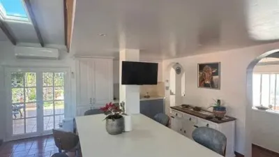 Chalet on Camino de las Moraditas photo 4