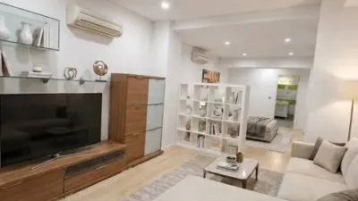 Apartment on Calle de la Duquesa de Tamames photo 3