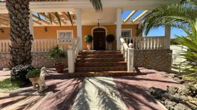 Chalet on Calle del Pino photo 7