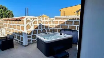 Chalet on Calle San Miguel de Abona, No Number photo 14