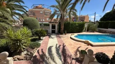 Chalet on Calle del Pino photo 21