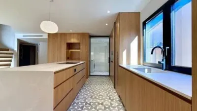 Apartment in Traditional Centre photo 9