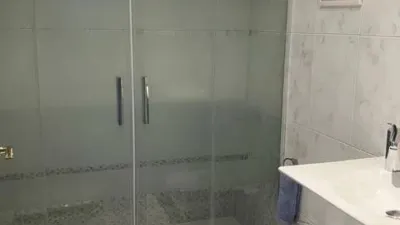 Piso en alquiler en Avenida de Gijón, Playa de San Juan (Distrito Playas. Alicante - Alacant) de 4.500 €<span>/mes</span>