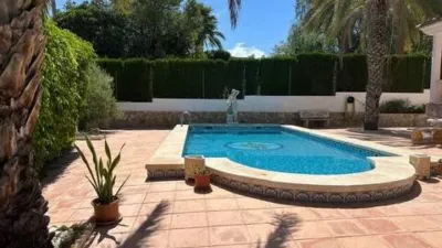 Chalet on Calle del Pino photo 16